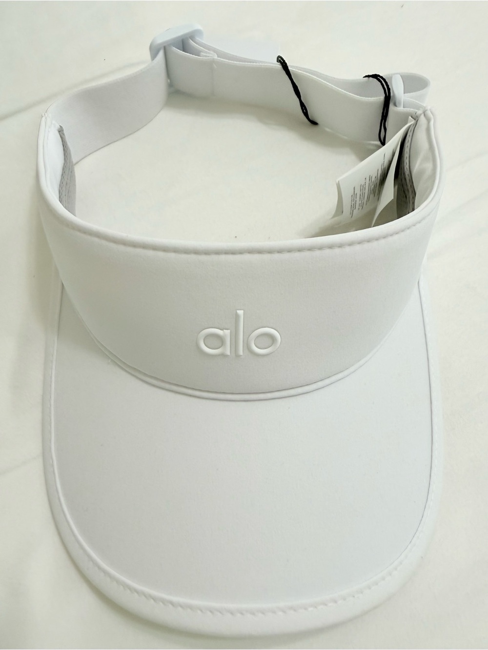 Alo Yoga Performance Eclipse Visor - White - NWT - Picture 2 of 5